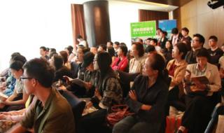 新东方英语老师唱歌