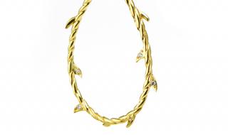 玻璃罐里的珍珠与蛇