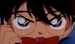 小兰给新一打电话 小兰给新一打电话